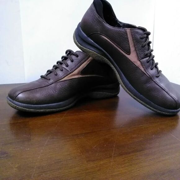 Eastland Oxfords Size 7M  - Picture 6 of 11